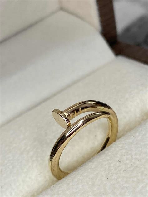 anillo cartier clavo.